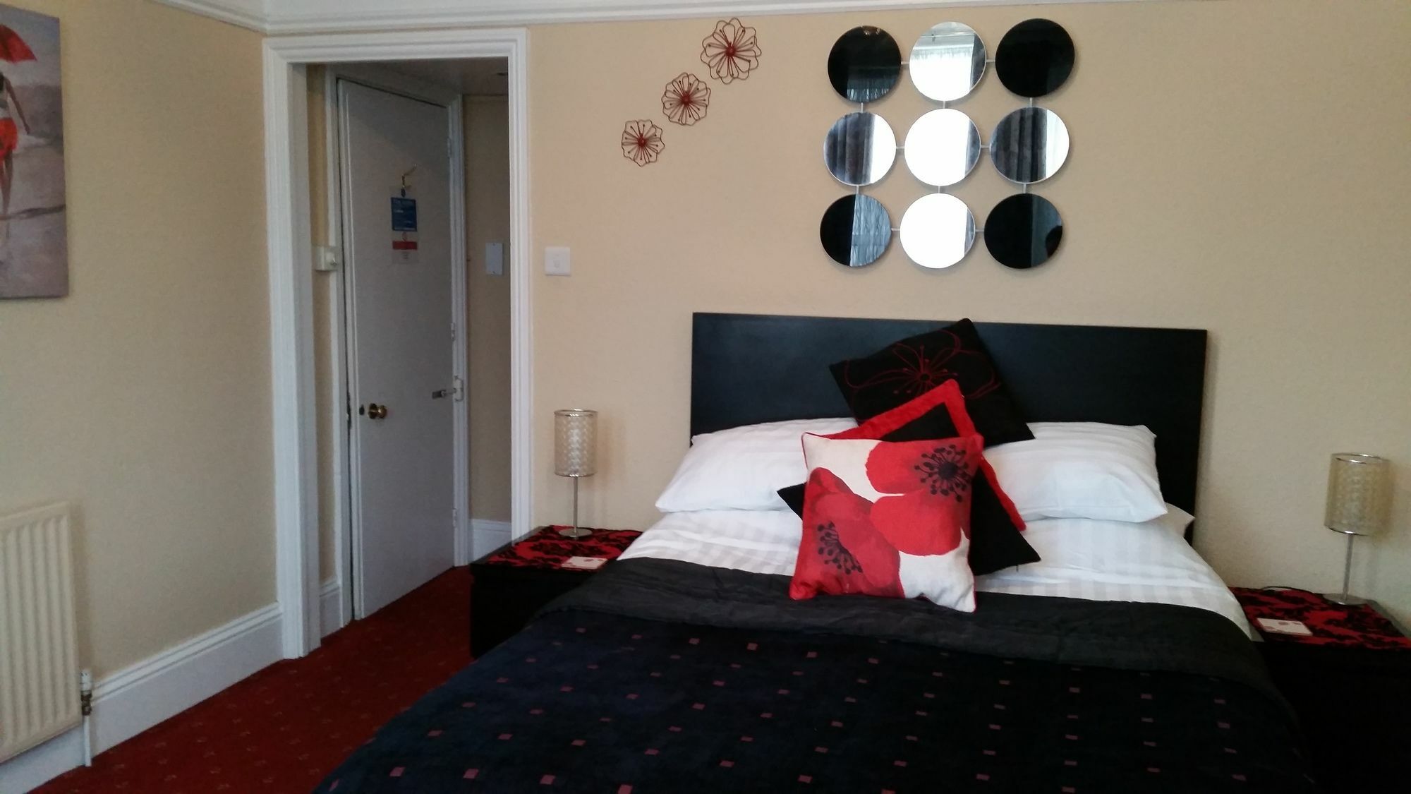 South Rising Guest House Пул Екстериор снимка